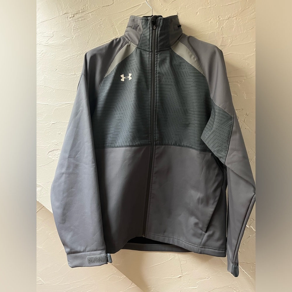 Under Armour men’s zip-up jacket Large